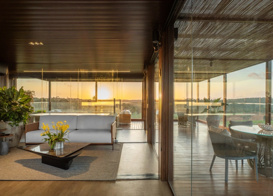 stand-sofa-img-nova-guarajuba-beach.webp